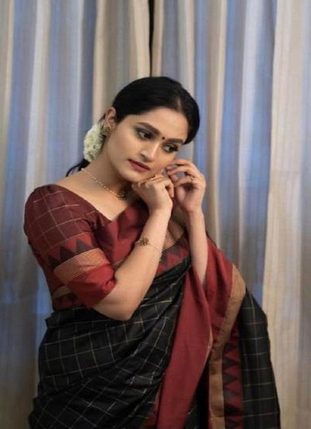 Black Colour Soft Silk 5077 Lichi Soft Silk Rich Pallu Casual Wear Saree Wholesalers In Delhi